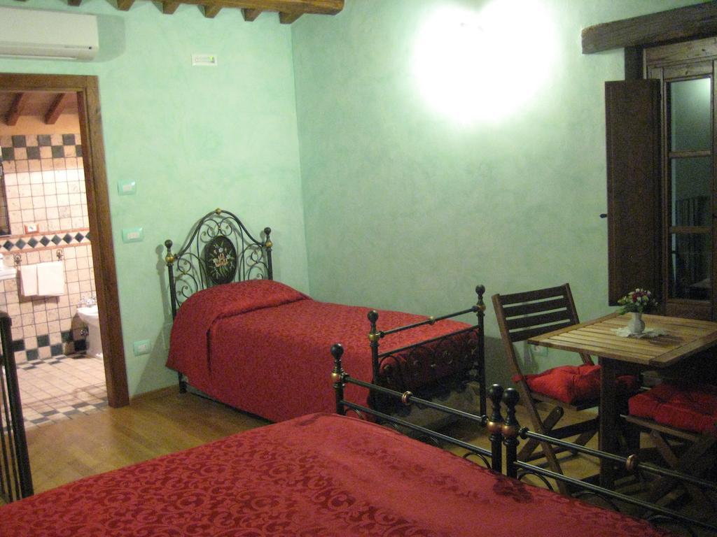 La Casa Di Ercole Hotel Bevagna ภายนอก รูปภาพ